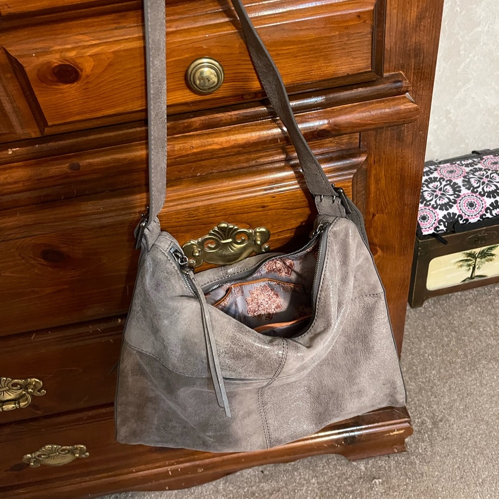Hobo shoulder bag